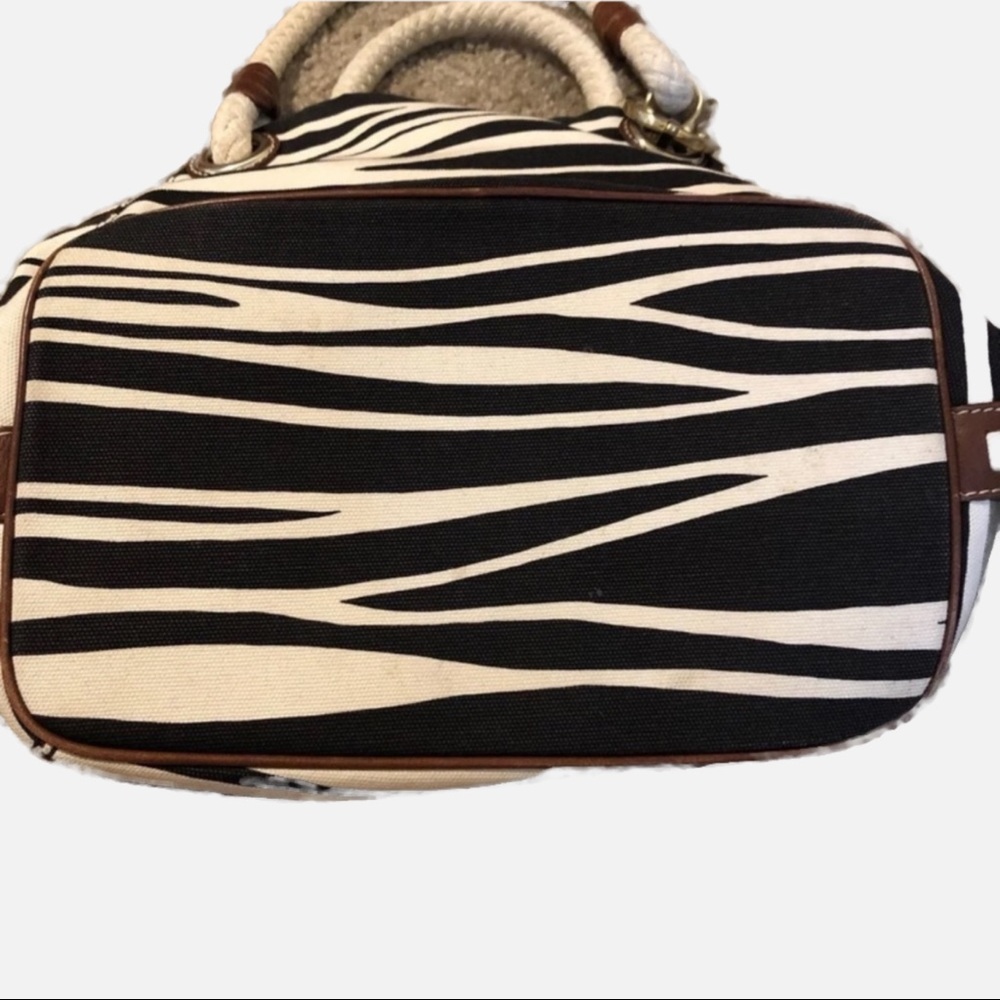 MICHAEL KORS PURSE - Picture 2 of 5